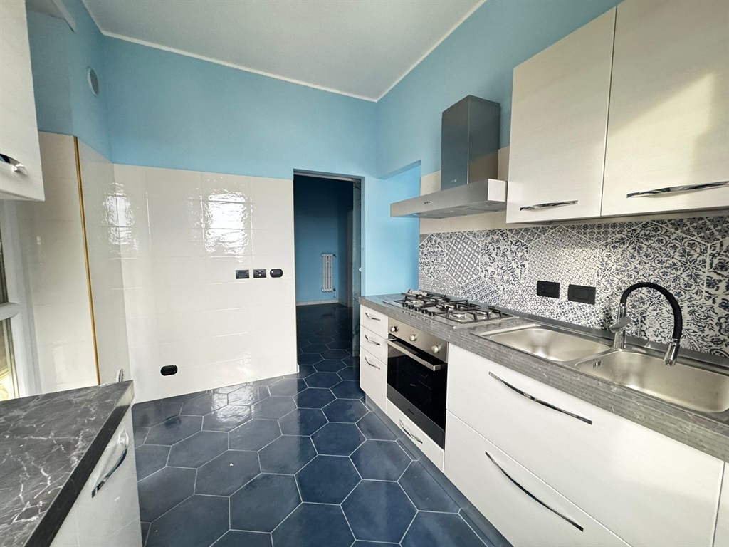 TORINO , VIA VIGLIANI 152